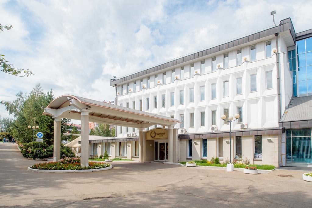 Sun Hotel Іркутськ Екстер'єр фото